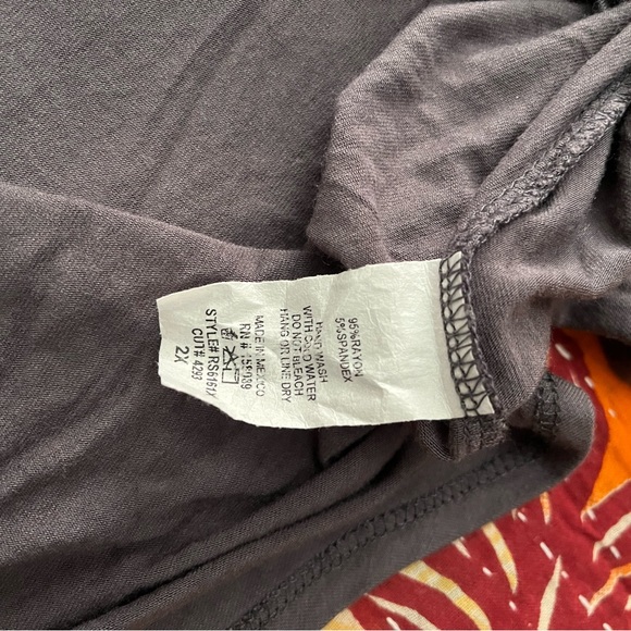 Dirtee Laundry Explore the Galaxy T-shirt 🪐🛸 - Picture 5 of 5